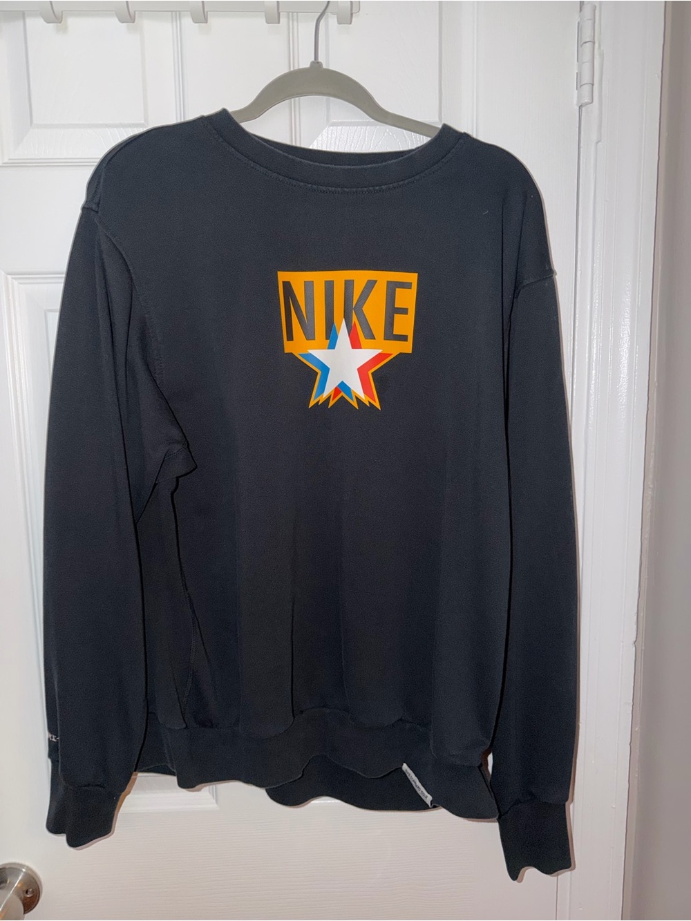 Nike Black Crewneck Sweatshirt with Logo and Multicolor Star